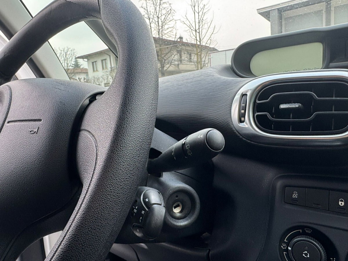 Citroen C3 Picasso 1.6 HDi 90 Exclusive (11)