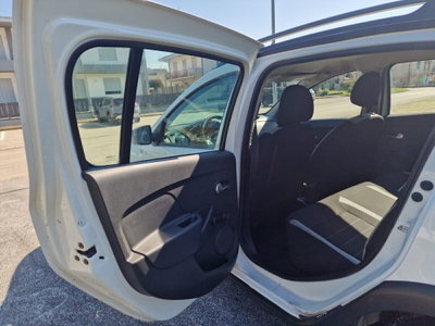 Dacia Sandero Stepway 1.5 Blue dCi 95CV 15th Anniversary (10)