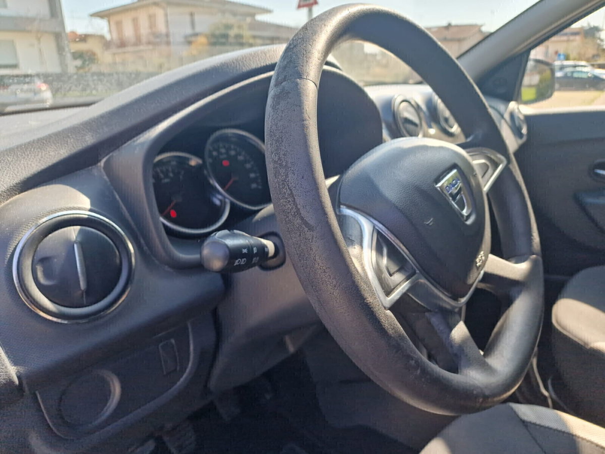 Dacia Sandero Stepway 1.5 Blue dCi 95CV 15th Anniversary (15)