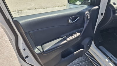 Renault Koleos 2.0 dCi 150CV 4X4 Proactive Luxe (9)