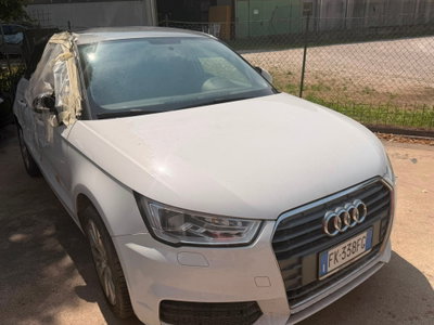 Audi A1 Sportback 1.6 TDI 116 CV S tronic Admired (7)