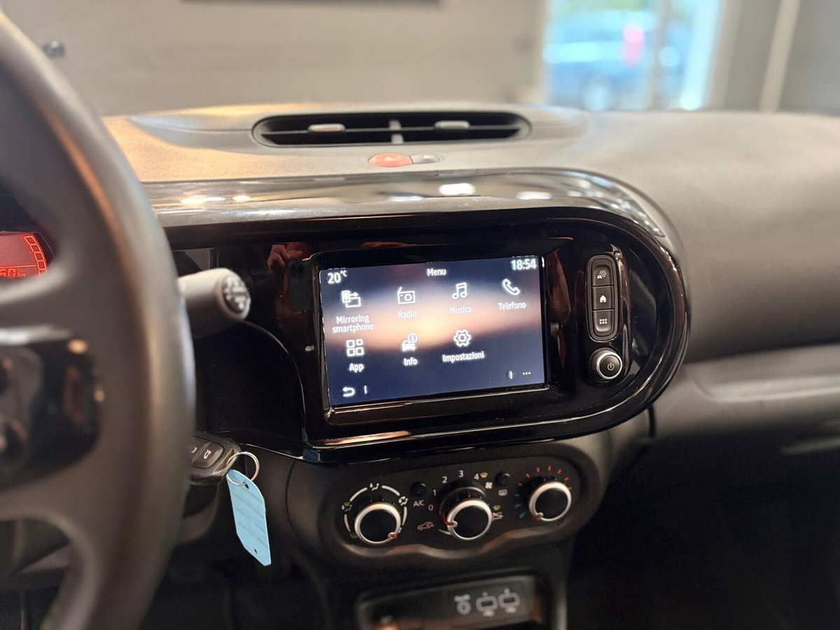 Renault Twingo SCe 65 CV Intens (11)