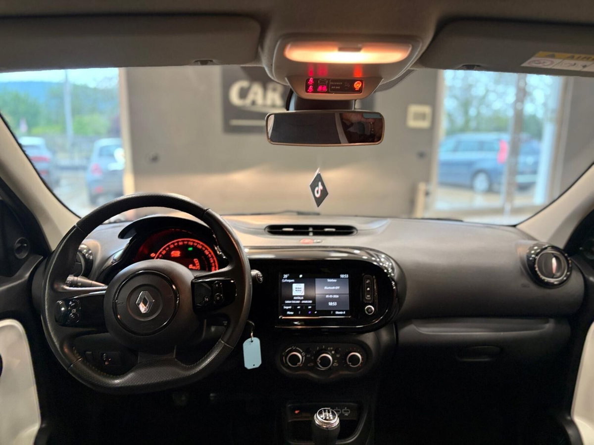 Renault Twingo SCe 65 CV Intens (14)