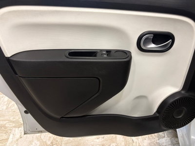 Renault Twingo SCe 65 CV Intens (9)