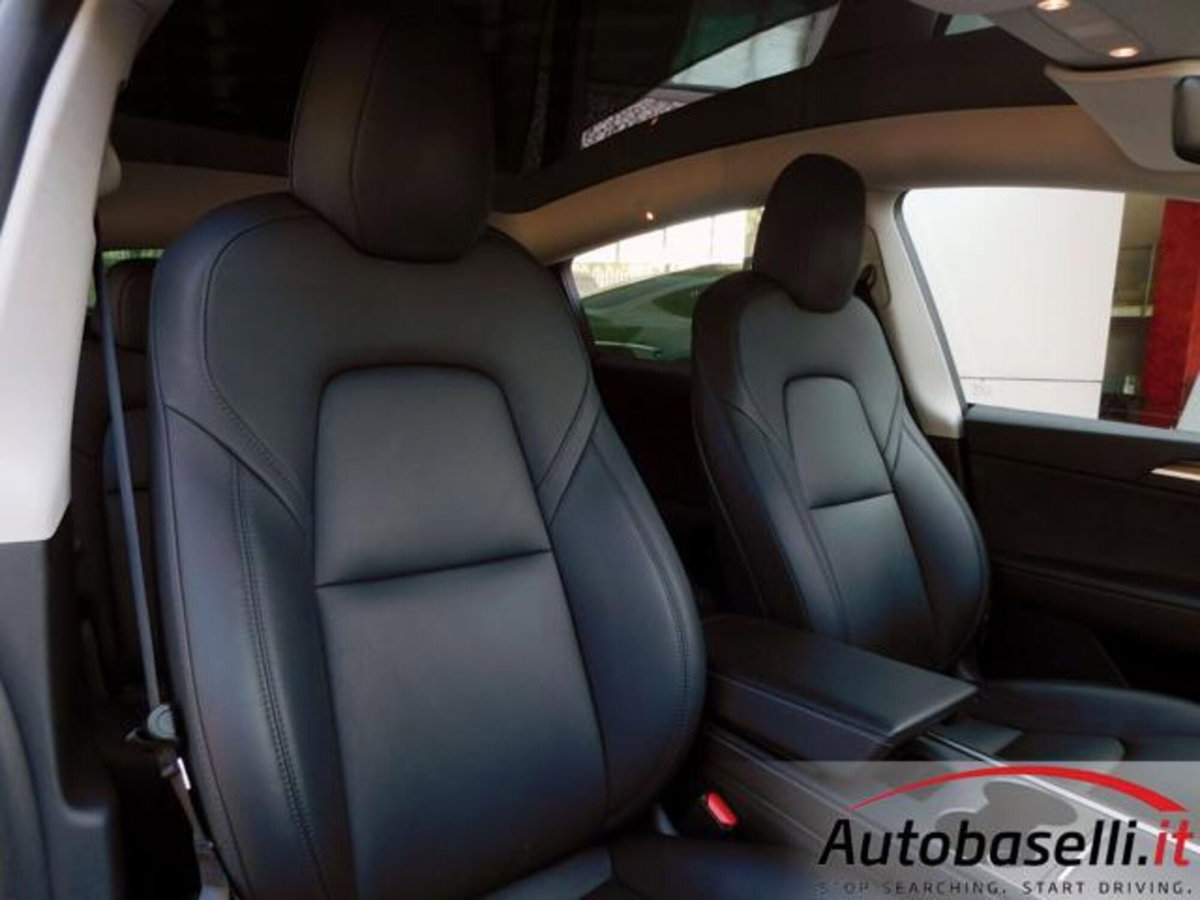Tesla Model Y Long Range Dual Motor awd (12)