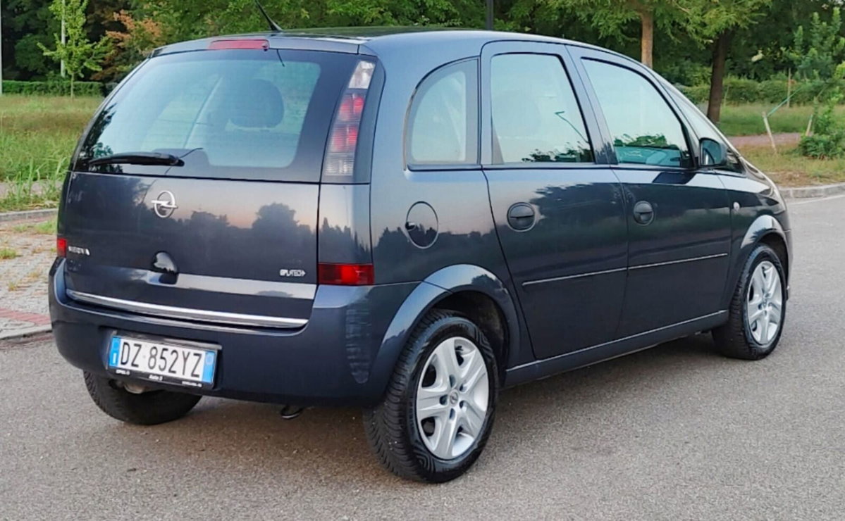 Opel Meriva 1.4 16V GPL-TECH Enjoy (13)