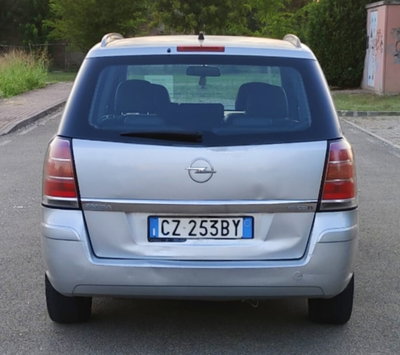 Opel Zafira 1.9 CDTI 120CV Cosmo (15)