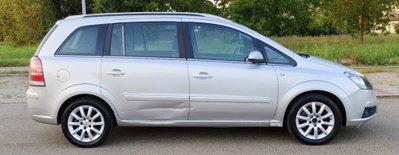 Opel Zafira 1.9 CDTI 120CV Cosmo (20)