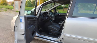 Opel Zafira 1.9 CDTI 120CV Cosmo (5)