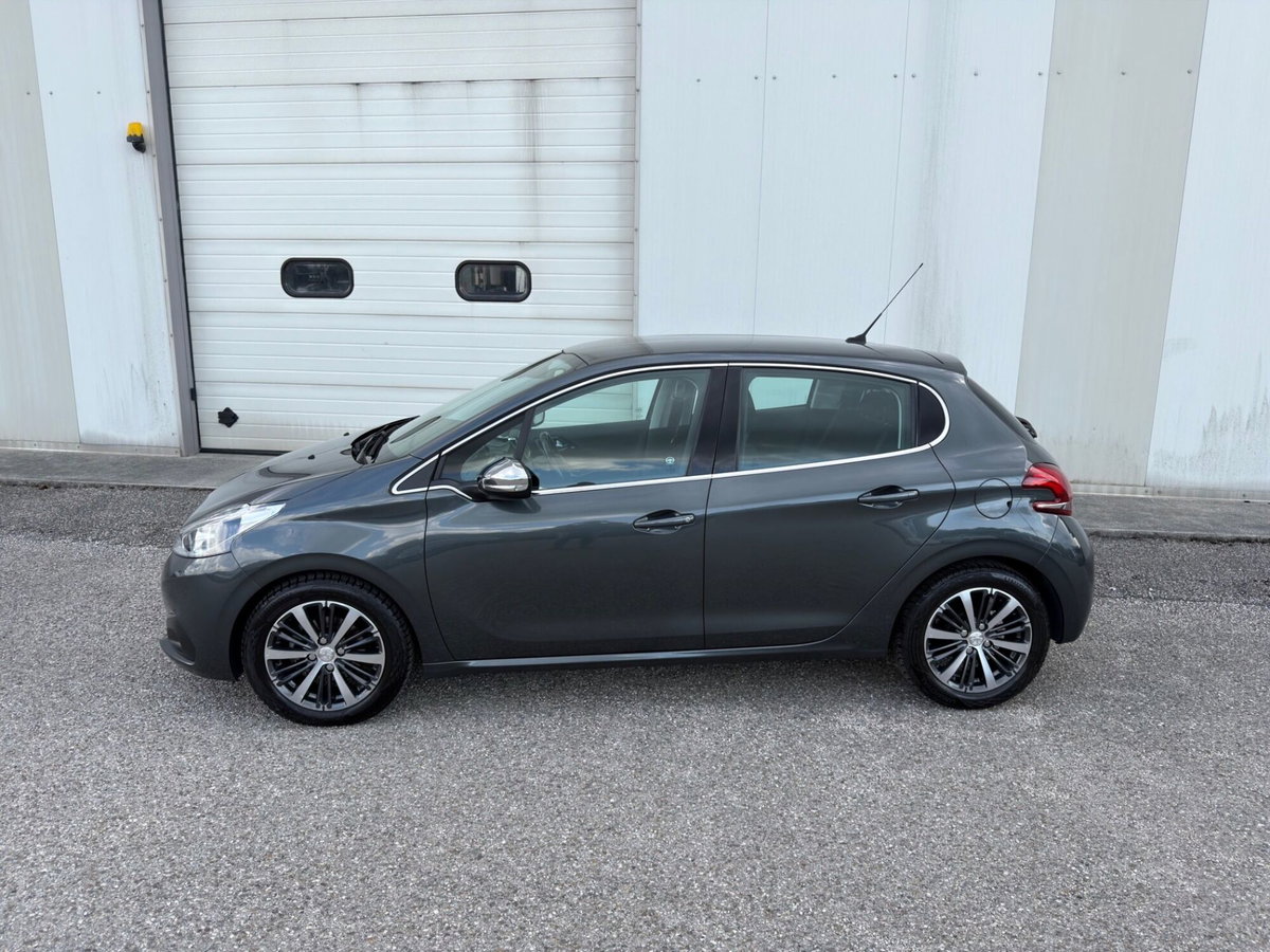 Peugeot 208 75 5 porte Allure (2)