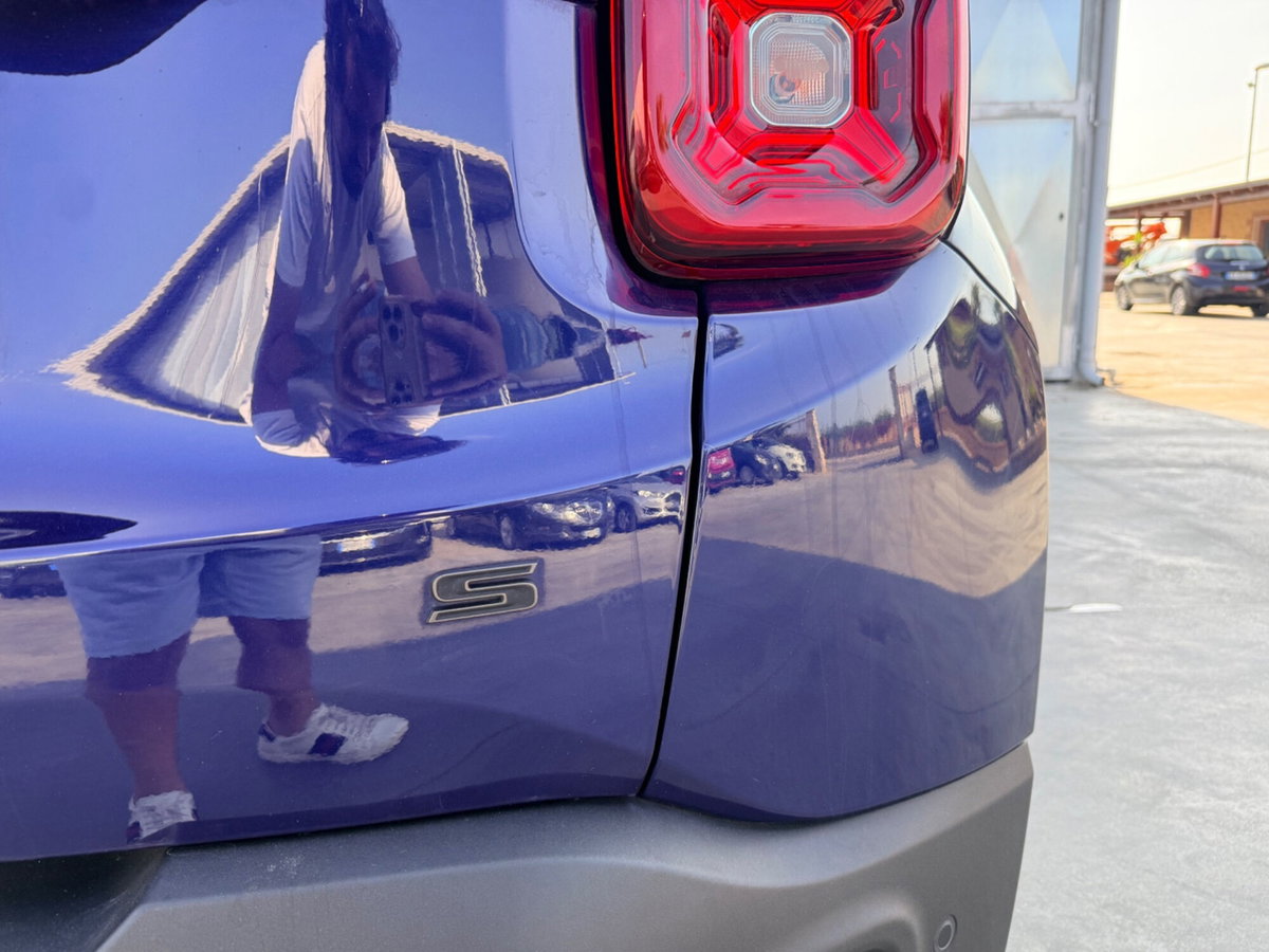 Jeep Renegade 1.6 Mjt 130 CV S (10)