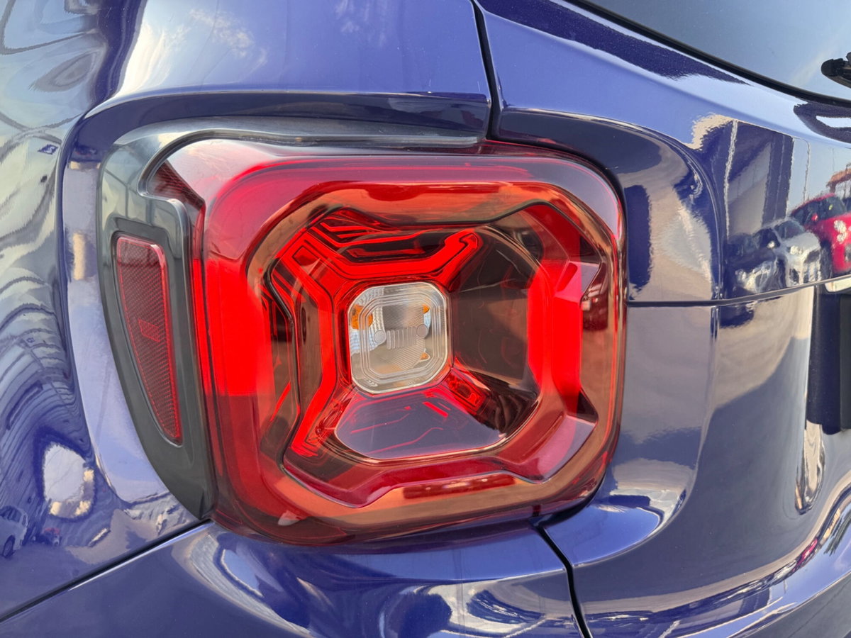 Jeep Renegade 1.6 Mjt 130 CV S (11)