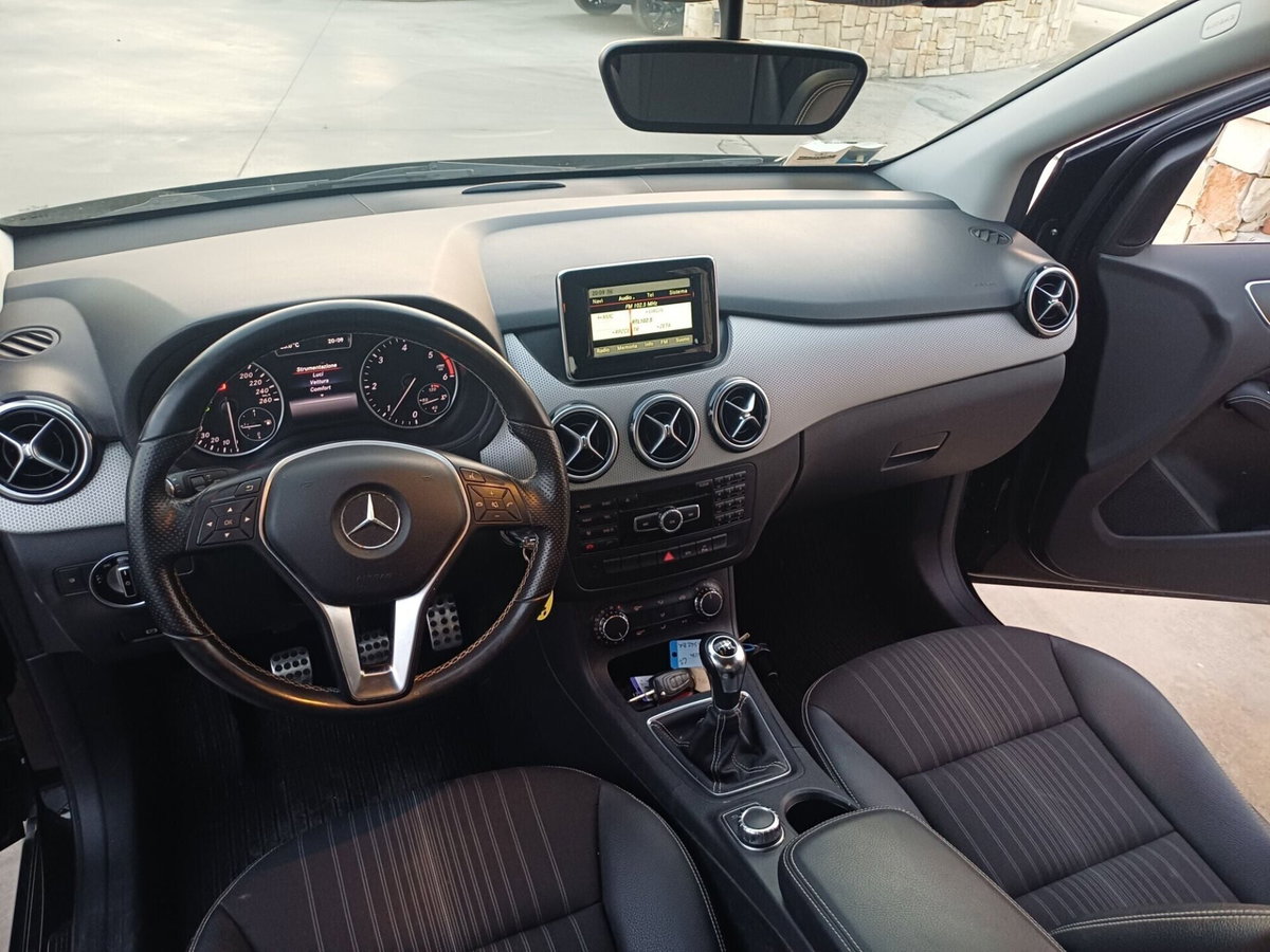 Mercedes-Benz Classe B 180 CDI Premium (10)