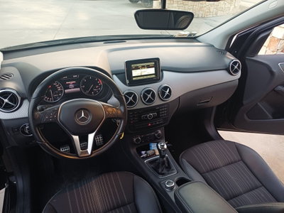 Mercedes-Benz Classe B 180 CDI Premium (10)
