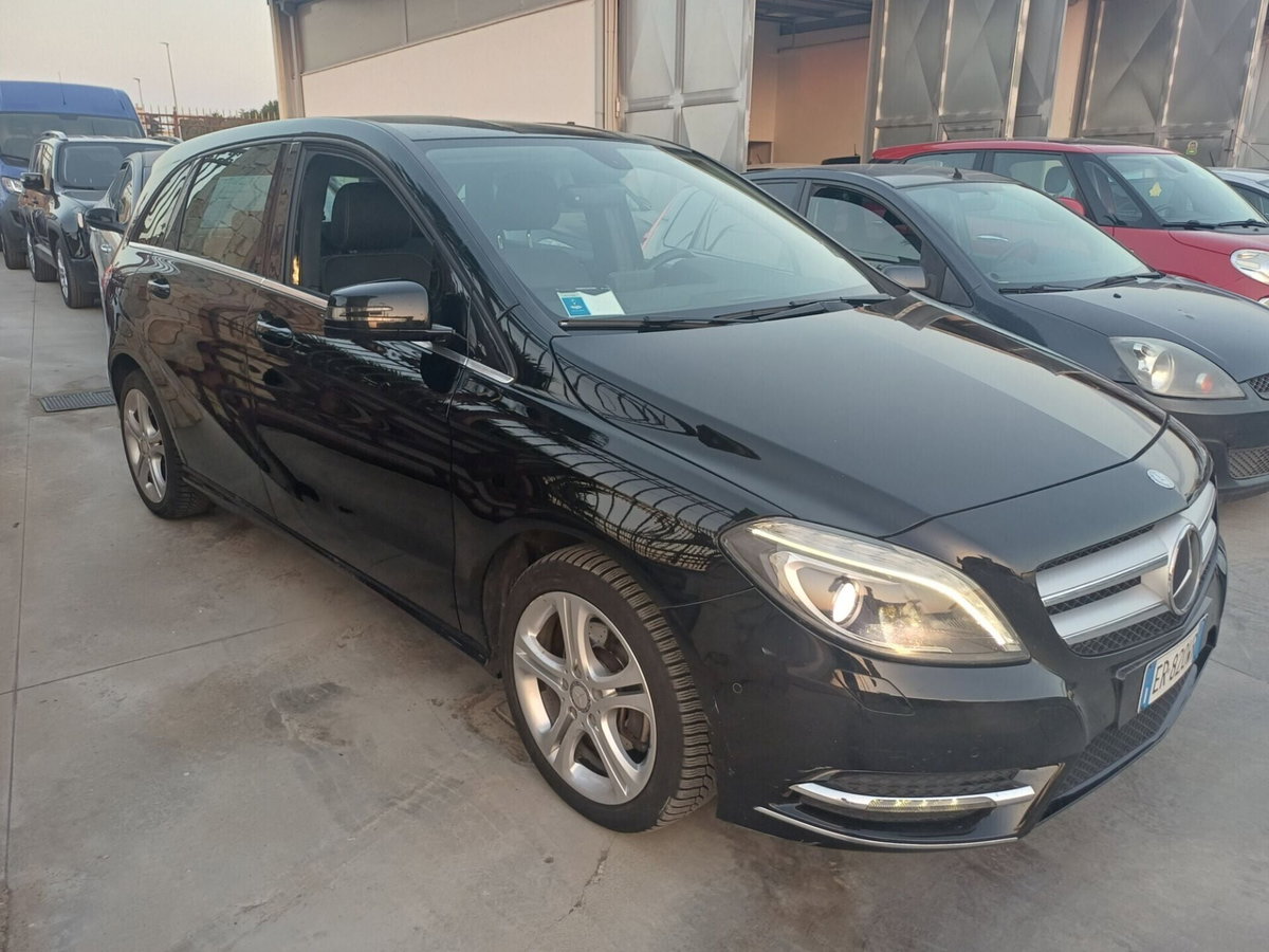 Mercedes-Benz Classe B 180 CDI Premium (4)