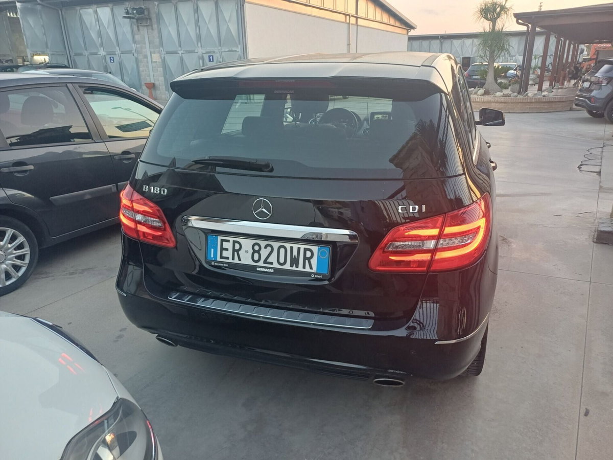 Mercedes-Benz Classe B 180 CDI Premium (5)