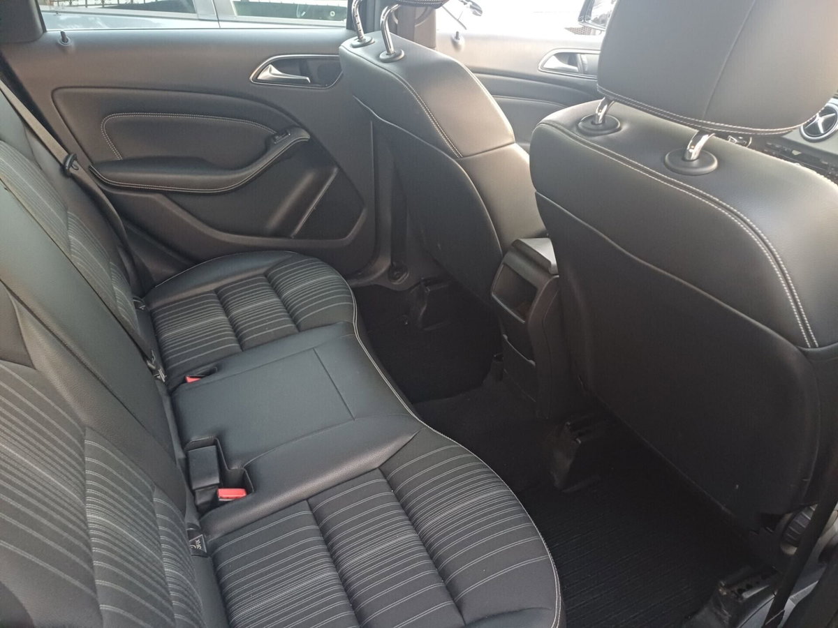 Mercedes-Benz Classe B 180 CDI Premium (7)