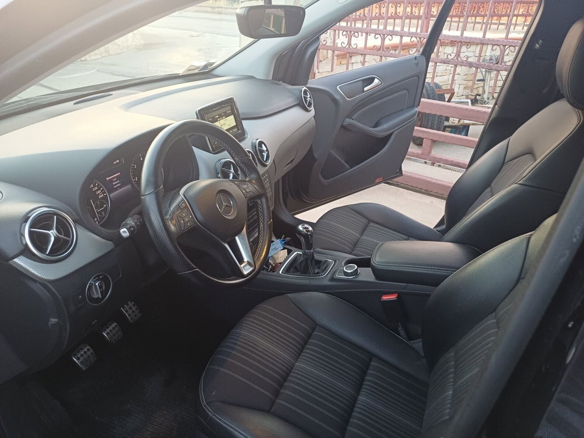 Mercedes-Benz Classe B 180 CDI Premium (8)