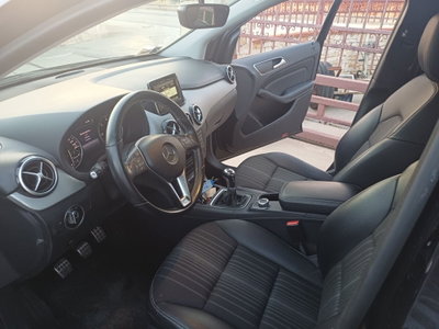 Mercedes-Benz Classe B 180 CDI Premium (8)