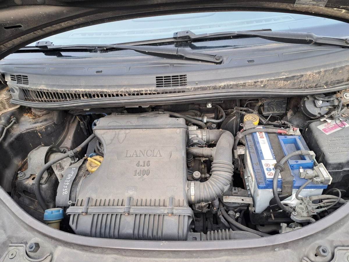 Lancia Musa 1.4 Argento Ecochic GPL (11)