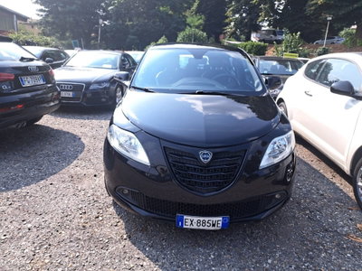 Lancia Ypsilon 1.2 69 CV 5 porte Elefantino (11)