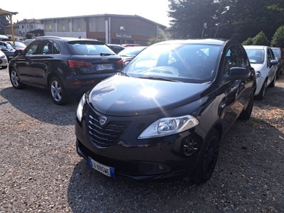 Lancia Ypsilon 1.2 69 CV 5 porte Elefantino (2)