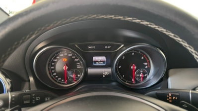 Mercedes-Benz GLA SUV 180 d Sport (10)