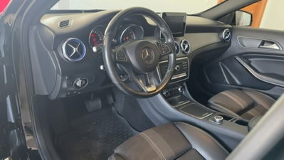 Mercedes-Benz GLA SUV 180 d Sport (8)