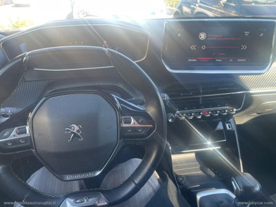 Peugeot 2008 PureTech 130 S&S EAT8 GT Line (4)