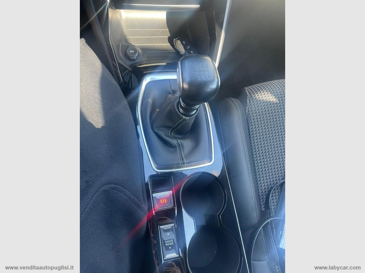 Peugeot 2008 PureTech 130 S&S EAT8 GT Line (7)