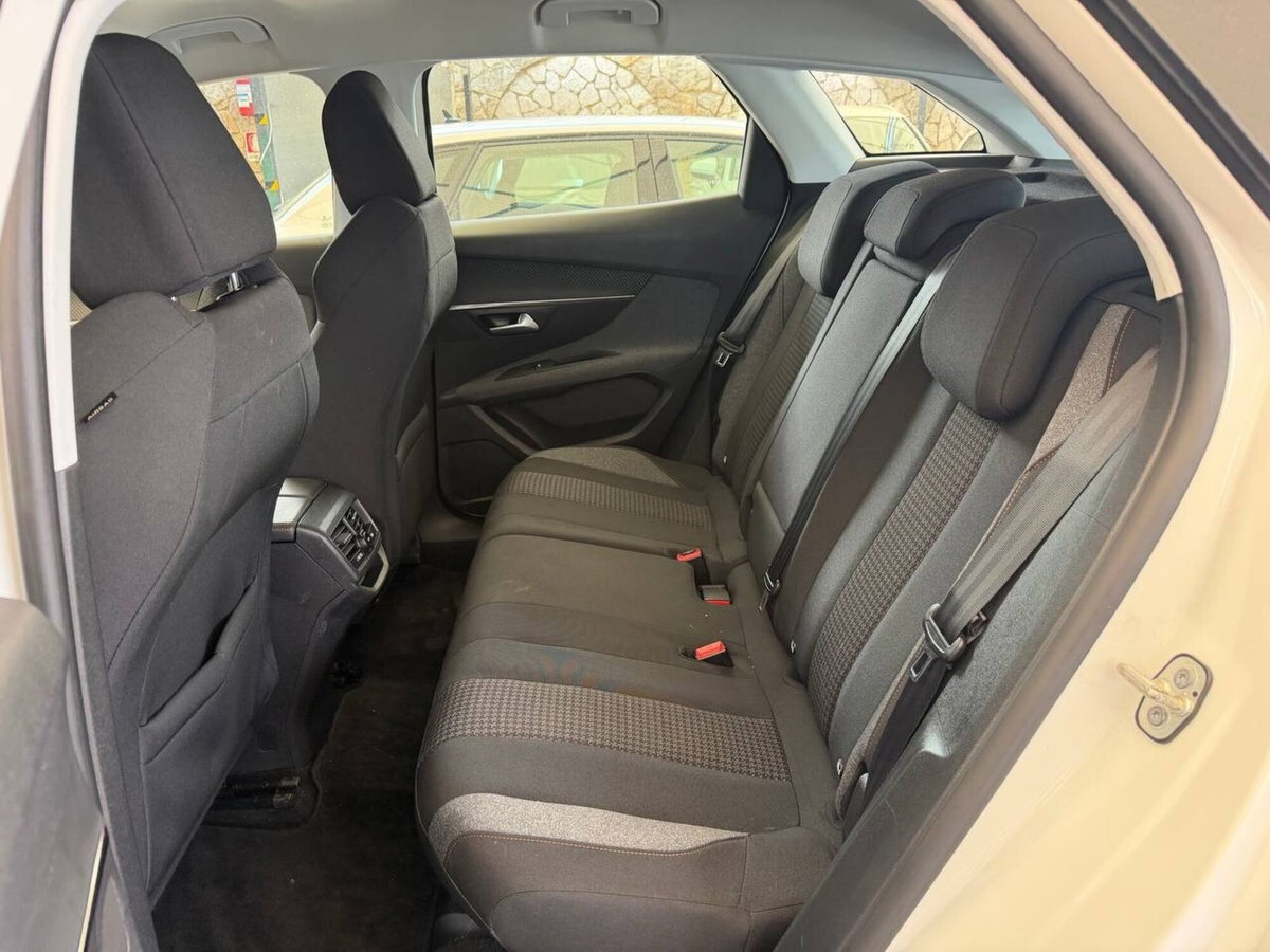 Peugeot 3008 BlueHDi 130 S&S EAT8 Active Business (10)