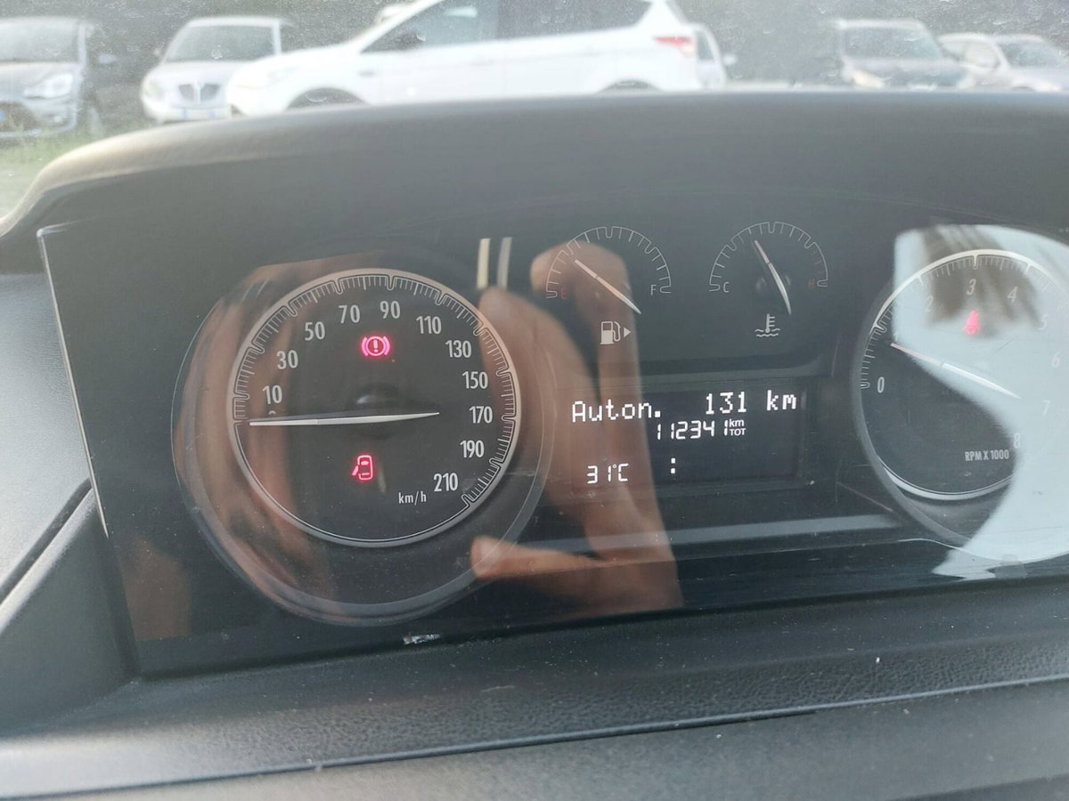 Lancia Ypsilon 1.2 69 CV 5 porte Platinum (13)