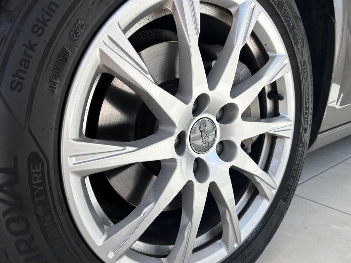 Audi A4 Avant 40 TDI S tronic Business (7)