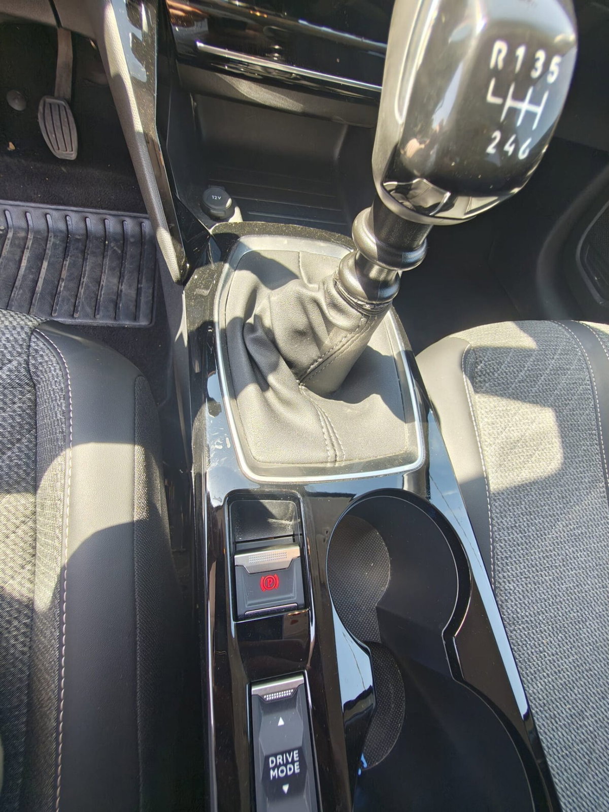 Peugeot 208 PureTech 100 Stop&Start 5 porte Allure (15)