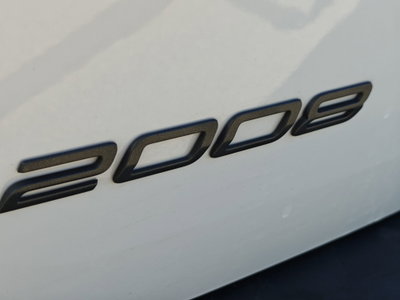 Peugeot 2008 PureTech 130 S&S EAT8 Allure Pack usata