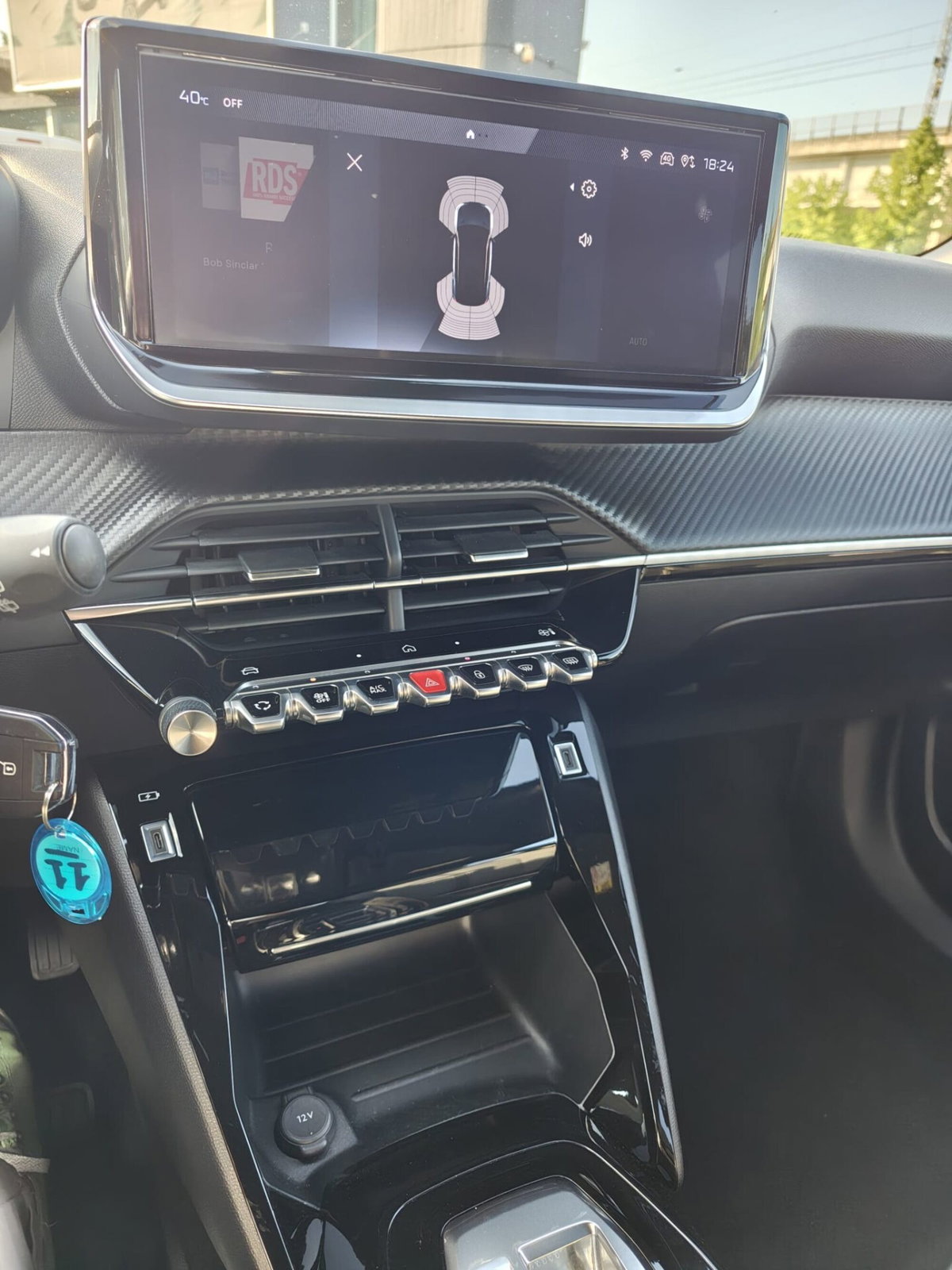 Peugeot 2008 PureTech 130 S&S EAT8 Allure Pack (18)