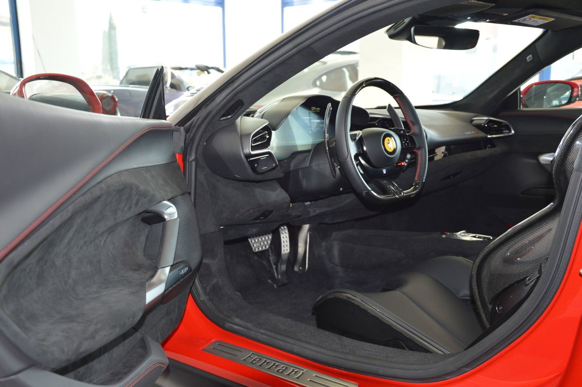 Ferrari 296 Coupé 3.0 GTB (11)
