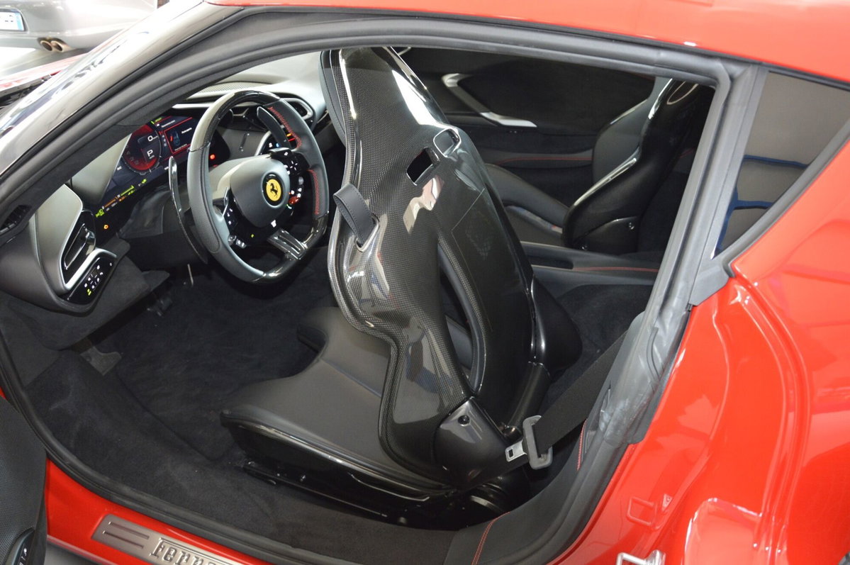 Ferrari 296 Coupé 3.0 GTB (19)