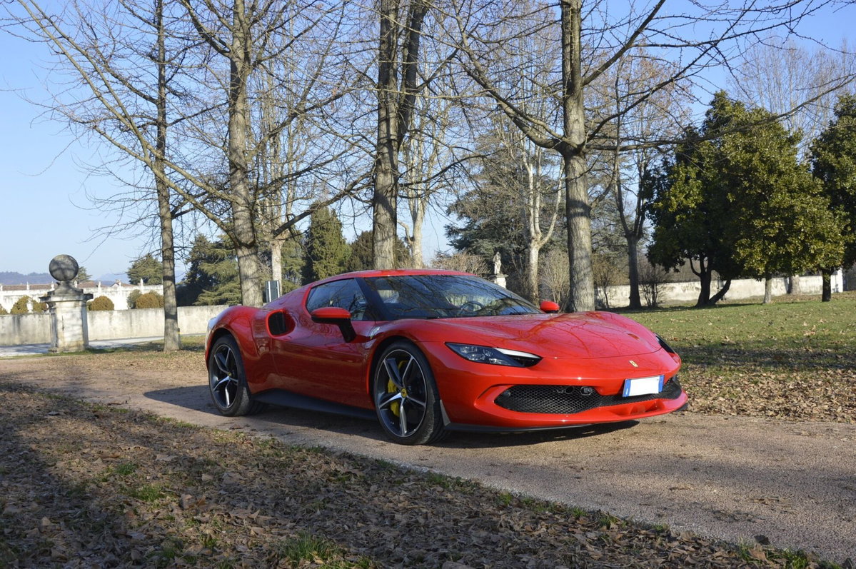 Ferrari 296 Coupé 3.0 GTB (5)