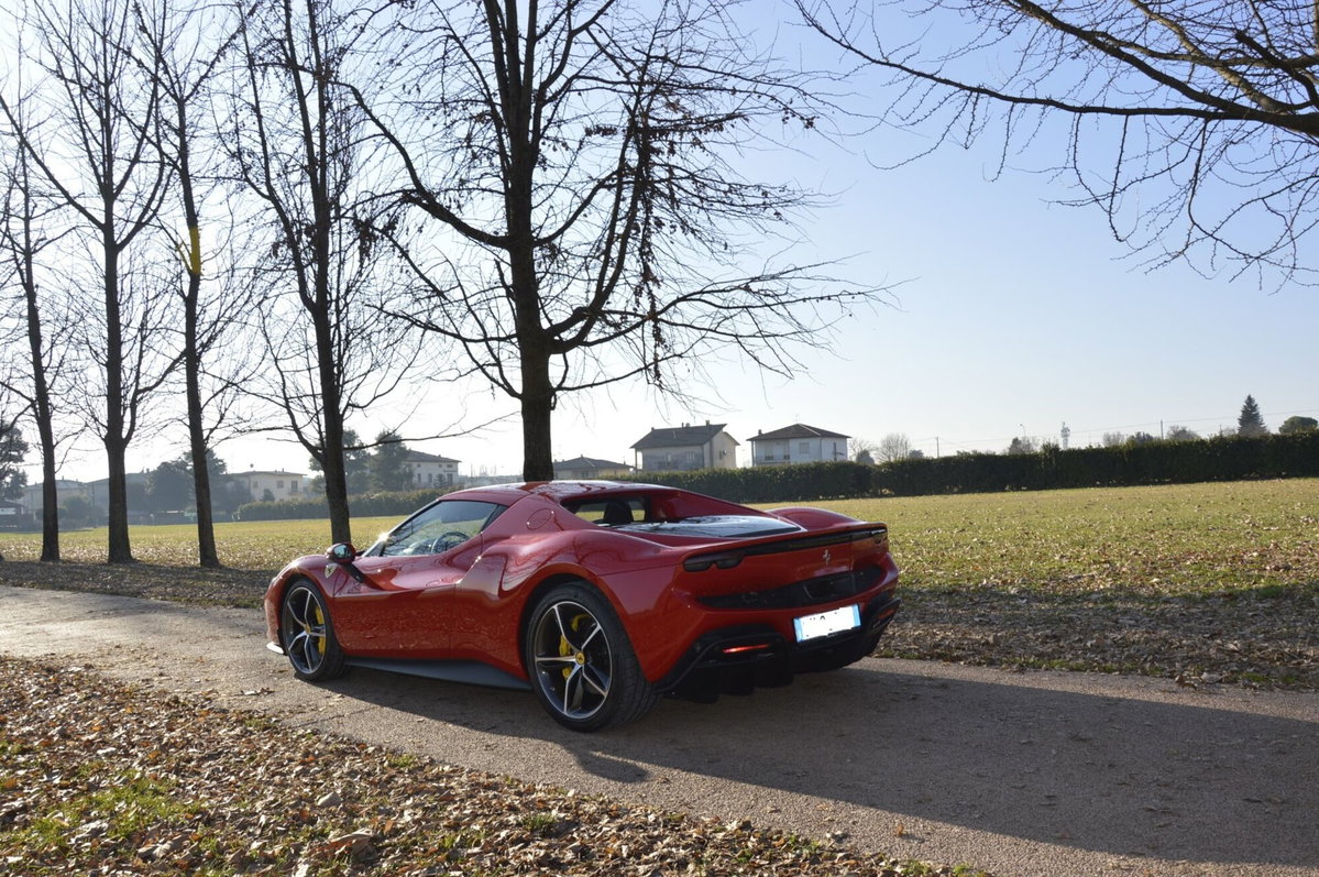 Ferrari 296 Coupé 3.0 GTB (8)