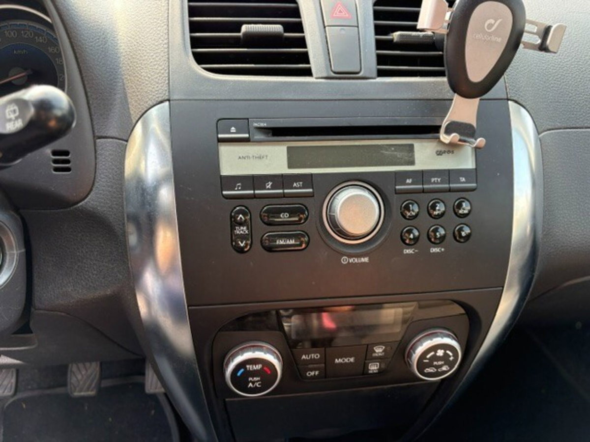 Fiat Sedici 2.0 MJT 16V DPF 4x4 Emotion (3)