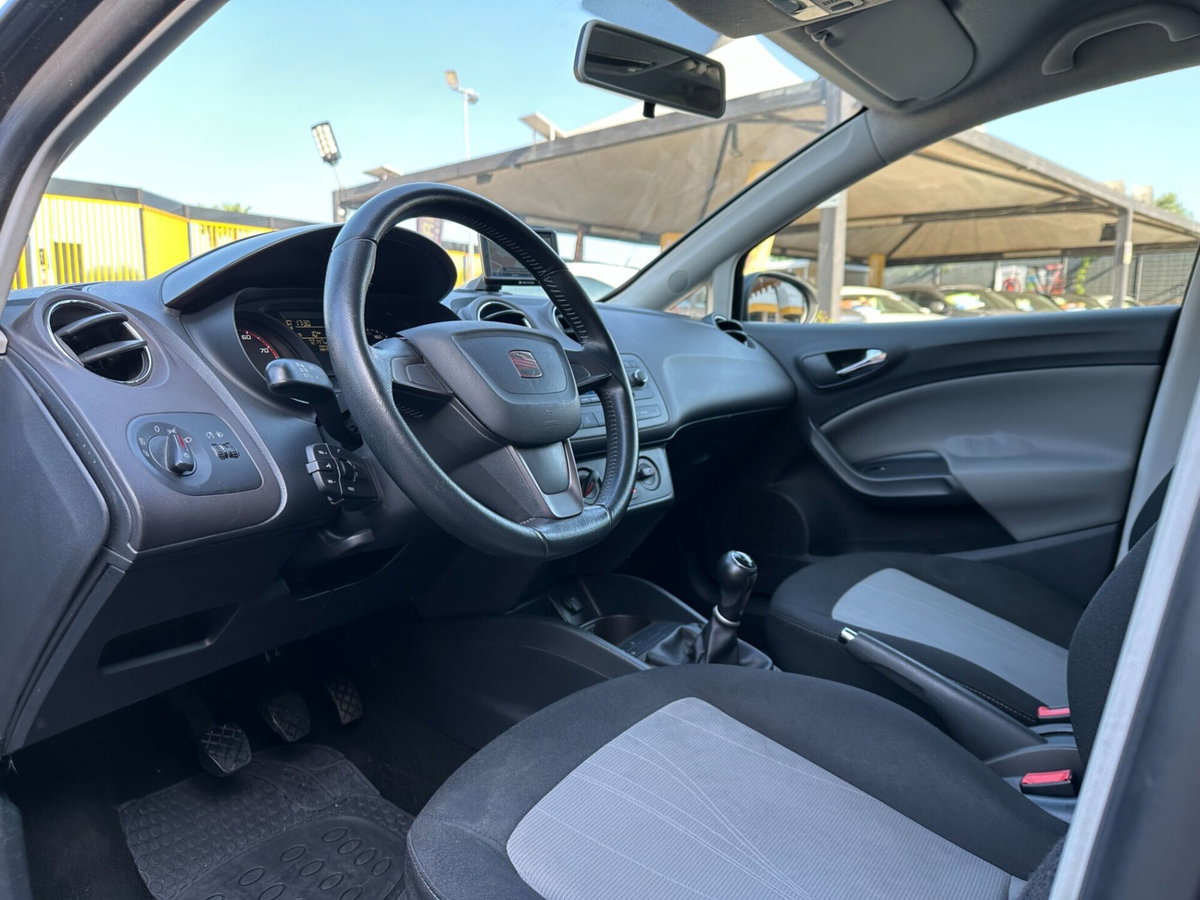 SEAT Ibiza 1.4 5 porte Style (12)