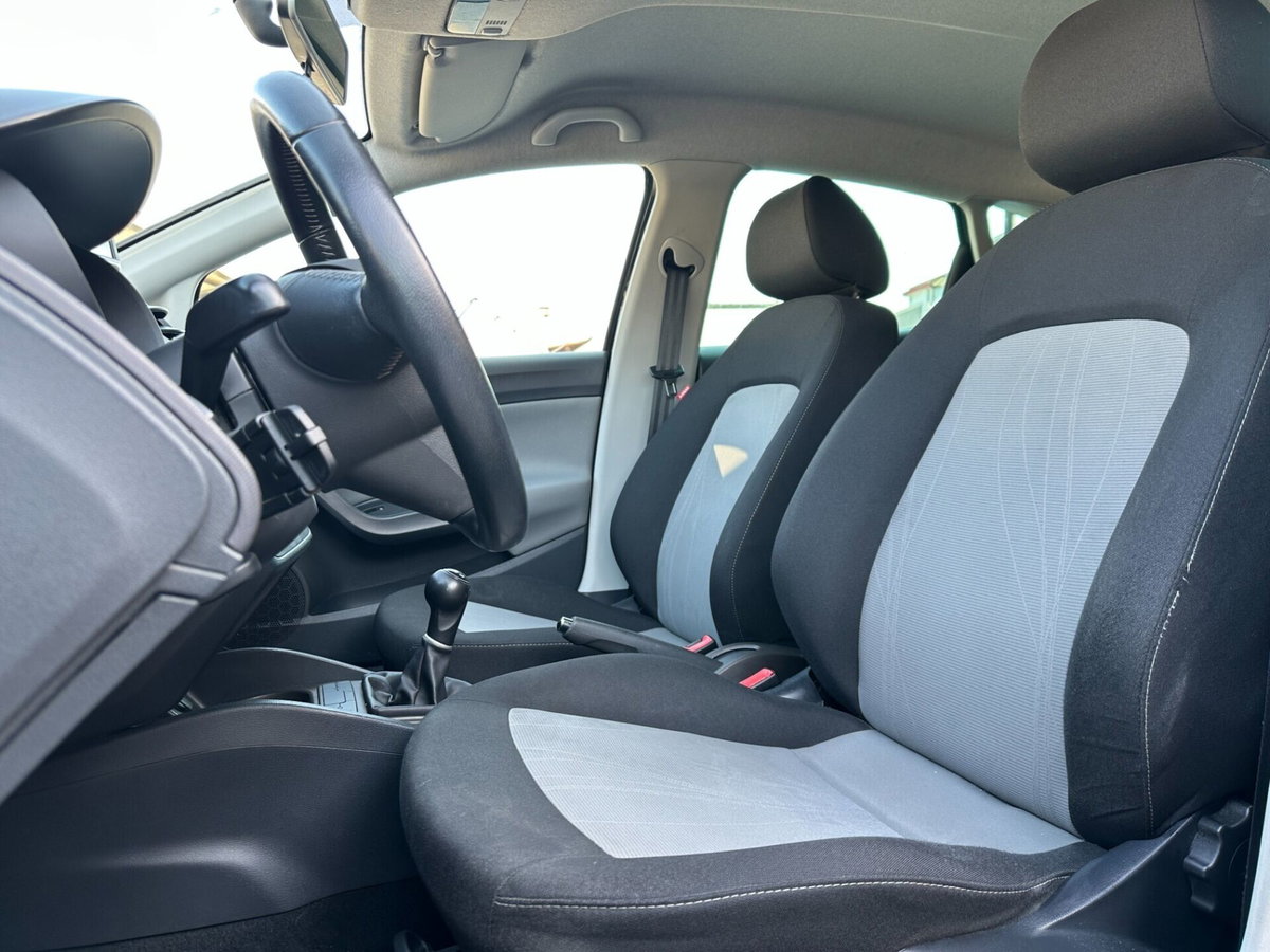 SEAT Ibiza 1.4 5 porte Style (13)