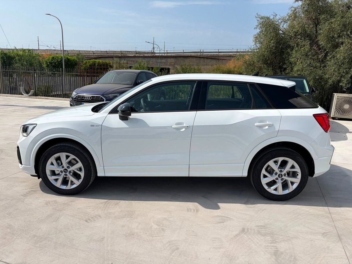 Audi Q2 Q2 35 TFSI S tronic Business (2)