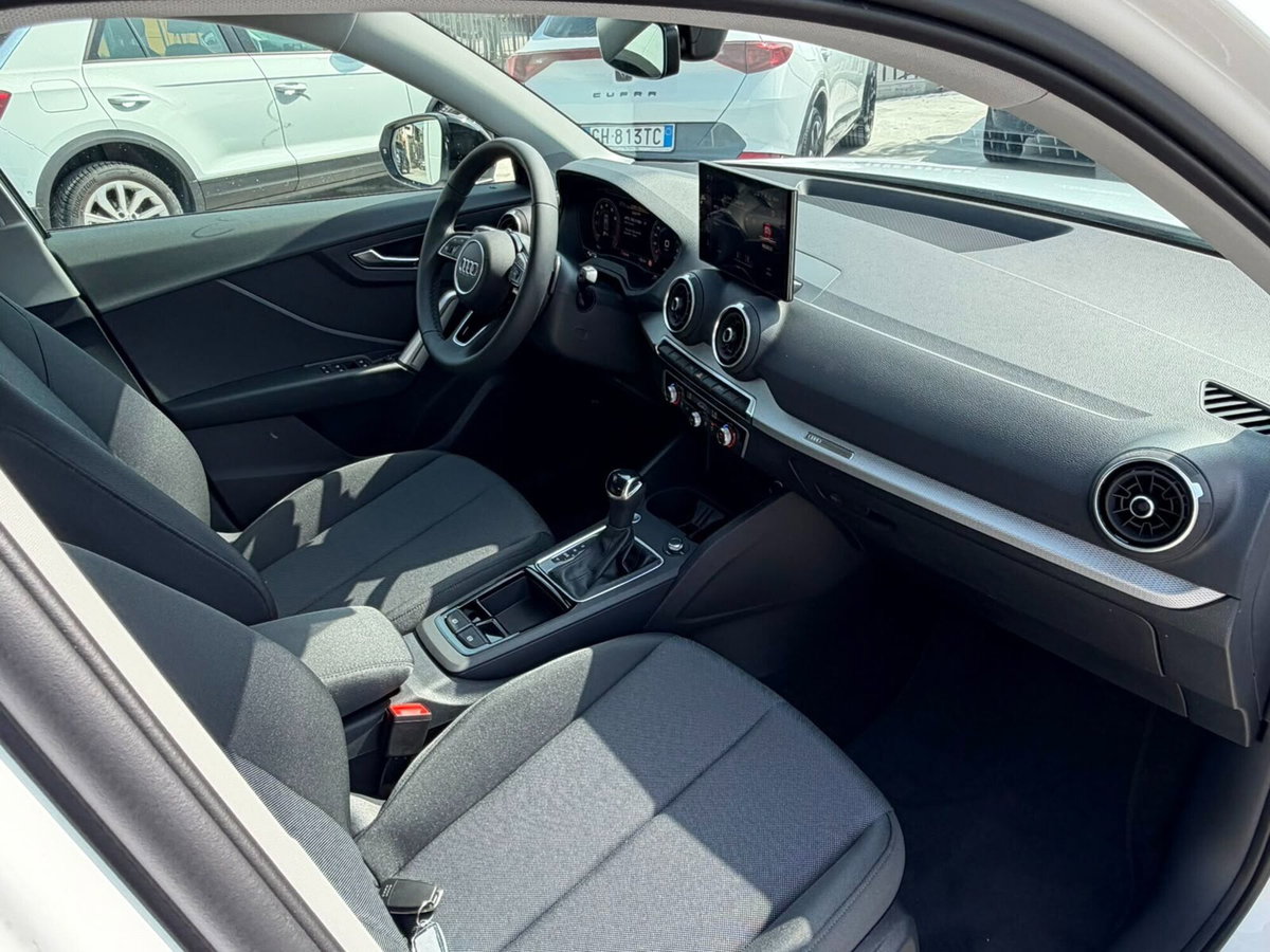 Audi Q2 Q2 35 TFSI S tronic Business (6)