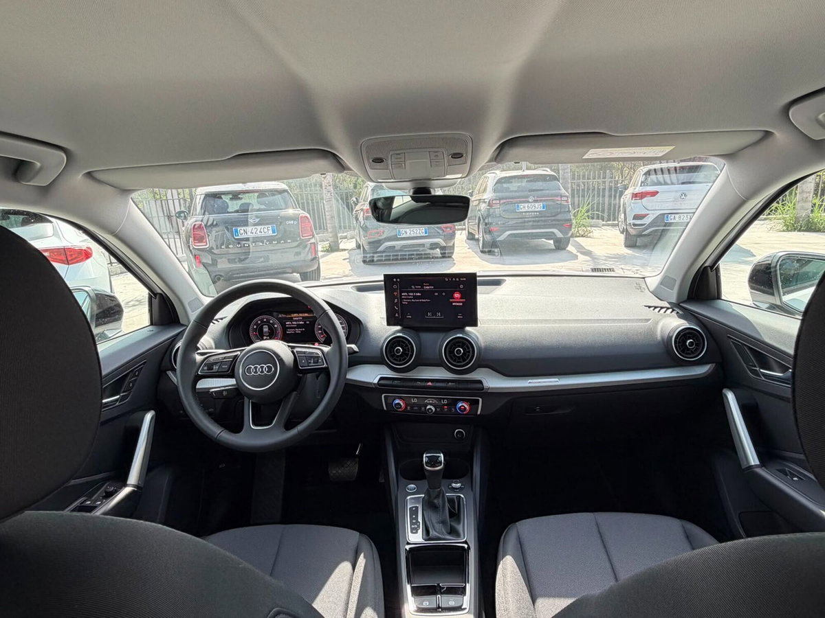 Audi Q2 Q2 35 TFSI S tronic Business (9)