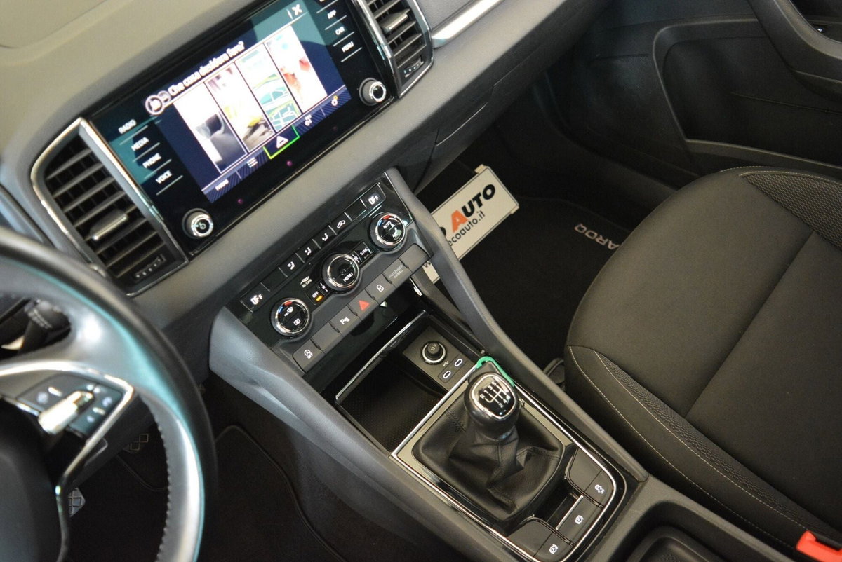 Skoda Karoq 1.0 TSI 110 CV Executive (20)