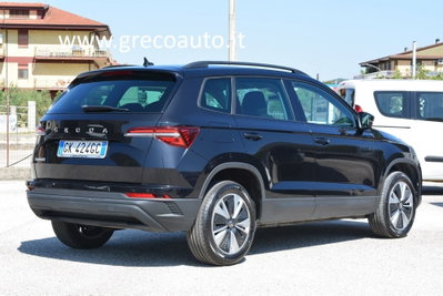 Skoda Karoq 1.0 TSI 110 CV Executive (9)