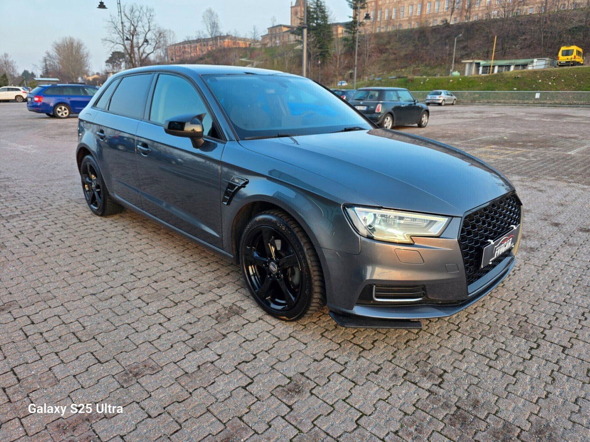 Audi A3 Sportback 1.6 TDI 116 CV Sport (2)