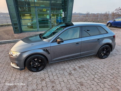 Audi A3 Sportback 1.6 TDI 116 CV Sport (4)